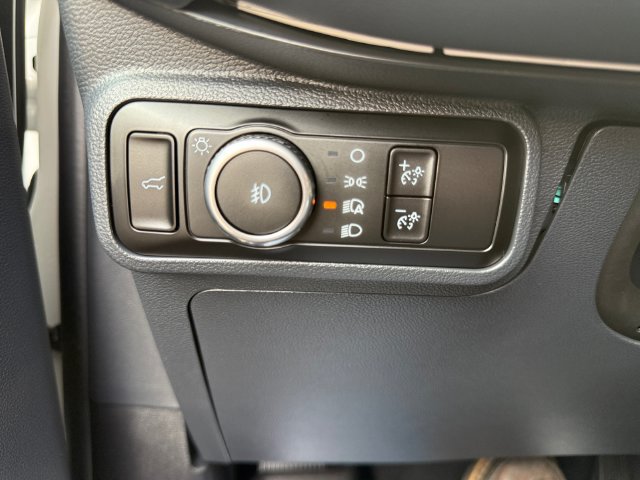 Used 2025 Ford Explorer ST AWD/4WD image 19