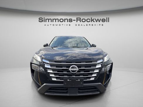 Used 2025 Nissan Rogue SV AWD/4WD image 5