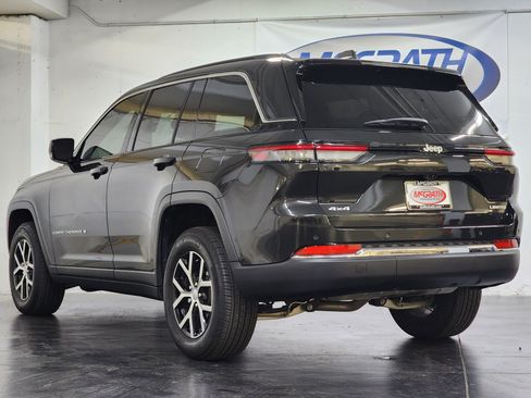 Used 2024 Jeep Grand Cherokee Limited AWD/4WD image 8