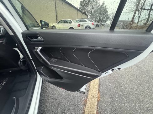 Used 2024 Volkswagen Tiguan SE AWD/4WD image 19