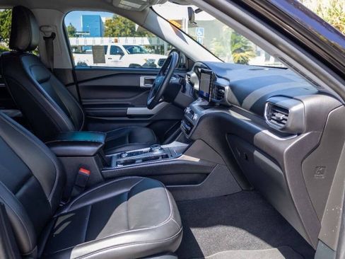 Used 2022 Ford Explorer XLT w/ Equipment Group 202A image 17