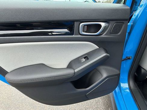 Used 2025 Honda Civic Sport Touring image 14