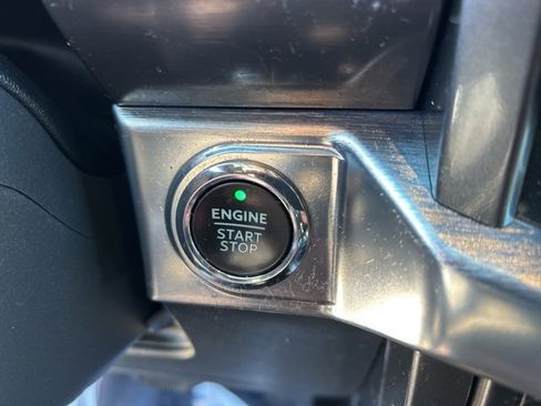 Used 2022 Ford F150 Lariat w/ Equipment Group 502A High image 27