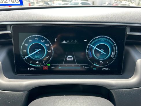 Used 2022 Hyundai Tucson Limited AWD/4WD image 11