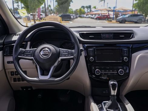 Used 2019 Nissan Rogue Sport SV FWD image 22