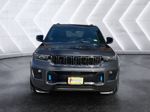 Used 2024 Jeep Grand Cherokee Overland w/ Advanced Protech Group III image 9