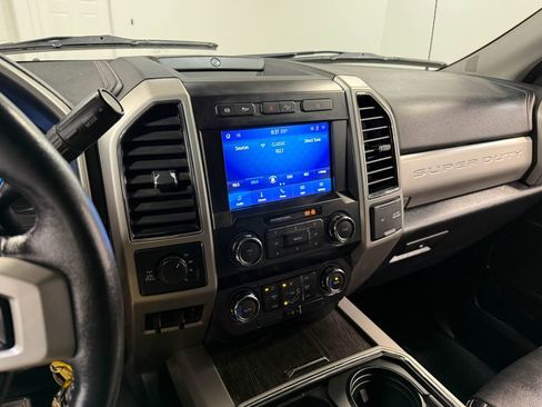 Used 2020 Ford F250 Lariat w/ FX4 Off-Road Package image 79
