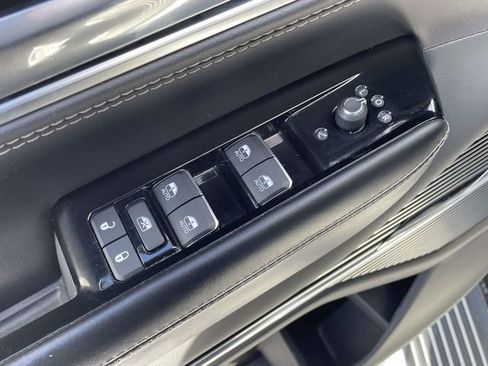 Used 2023 Jeep Grand Wagoneer Series II image 19