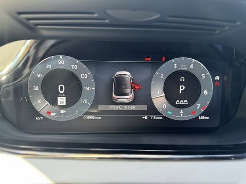 Used 2026 Land Rover Range Rover Evoque S image 28