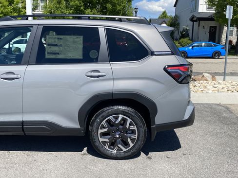 New 2026 Subaru Forester Premium AWD/4WD image 4