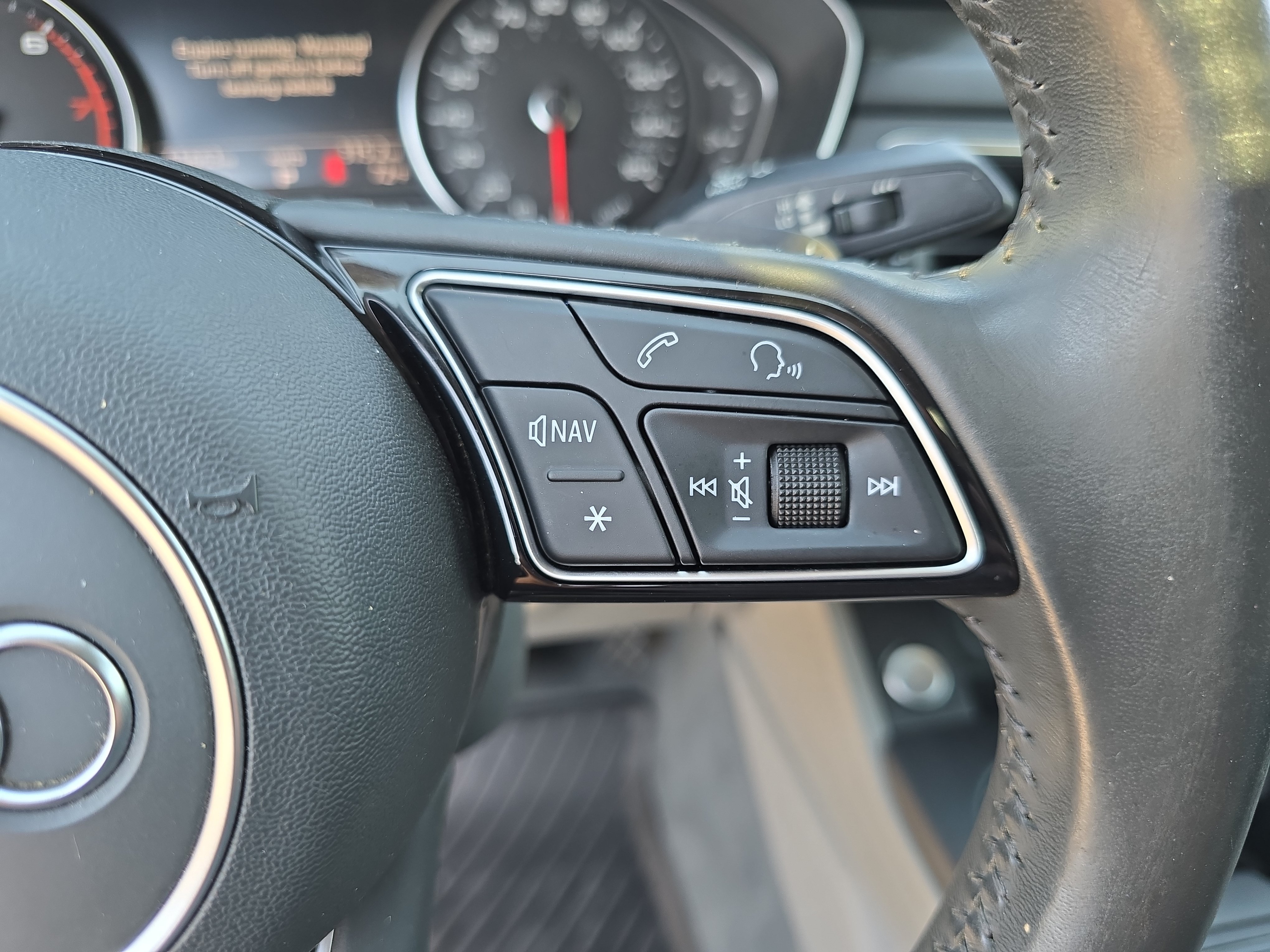 Used 2019 Audi A4 2.0T Premium FWD image 17