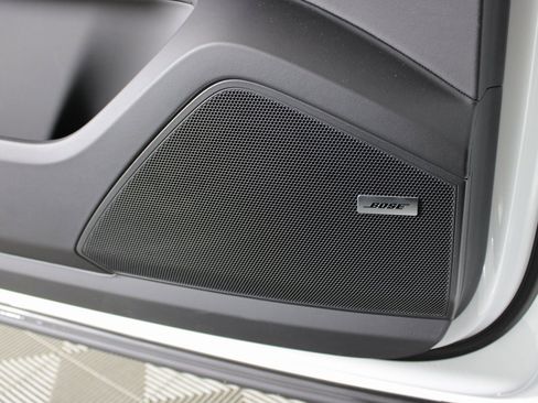 New 2026 Porsche Cayenne image 18