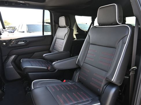 Used 2026 GMC Yukon XL AT4 Ultimate AWD/4WD image 20