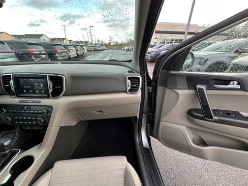 Used 2019 Kia Sportage LX w/ LX Popular Package image 19
