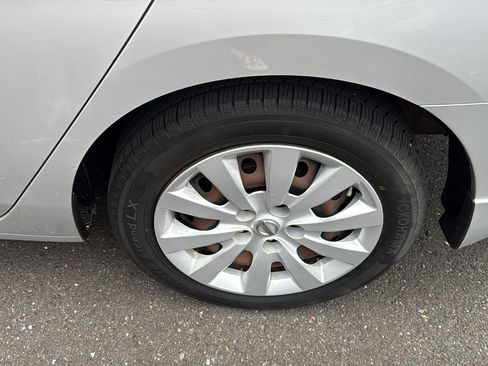 Used 2016 Nissan Sentra S FWD image 18