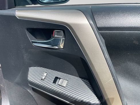 Used 2014 Toyota RAV4 XLE FWD image 12