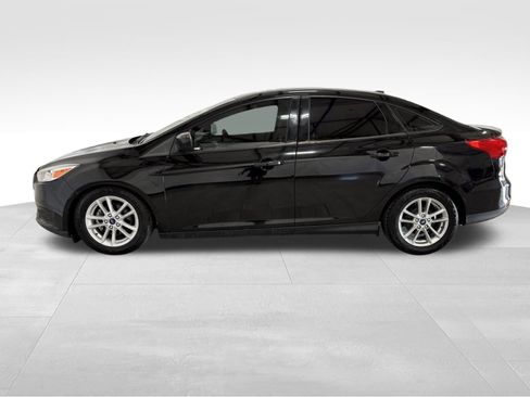 Used 2018 Ford Focus SE image 5