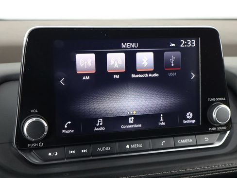 Used 2023 Nissan Rogue SV FWD image 34