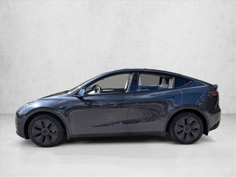 Used 2025 Tesla Model Y Long Range image 5