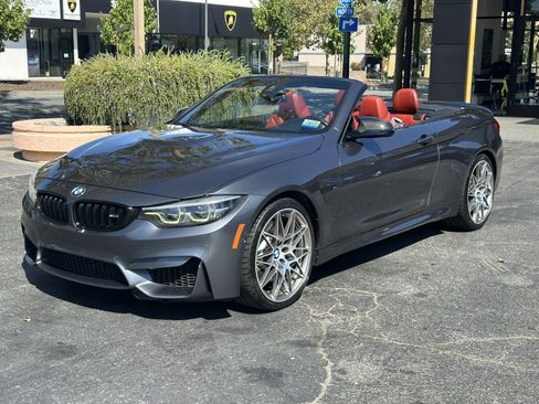 Used 2019 BMW M4 Convertible RWD image 3