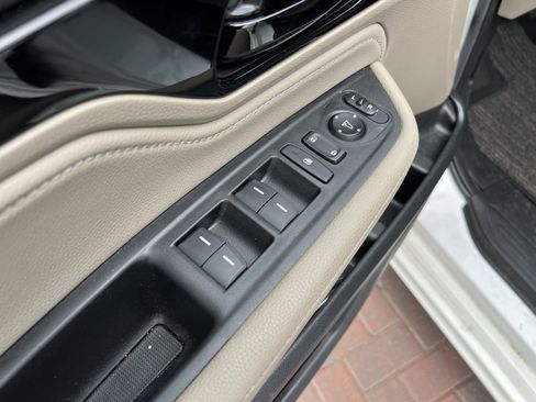 Used 2023 Honda Odyssey Touring image 15