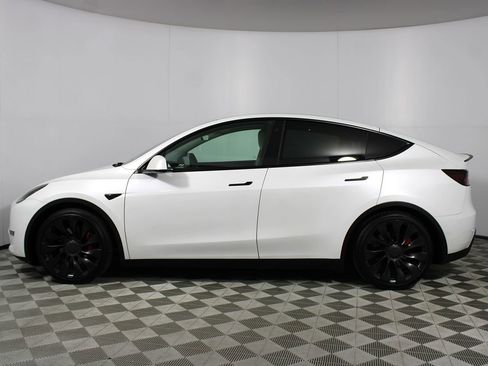 Used 2022 Tesla Model Y Performance AWD/4WD image 32