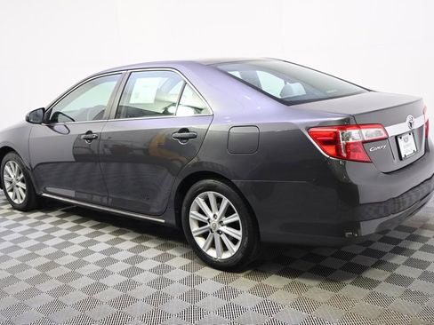 Used 2012 Toyota Camry XLE FWD image 3