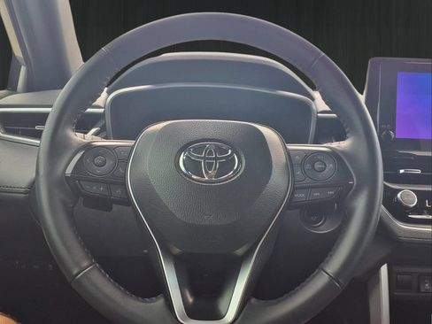 Used 2024 Toyota Corolla Cross AWD Hybrid w/ Convenience Package image 27