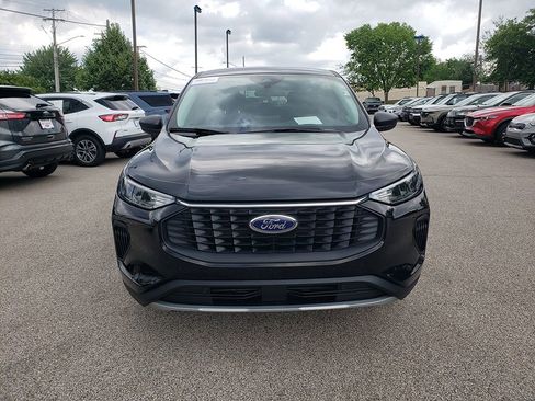 Certified 2023 Ford Escape Active AWD/4WD image 2