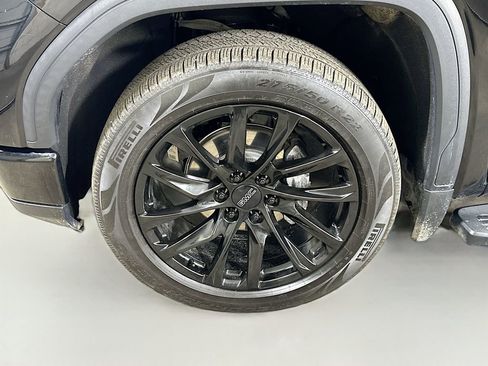 Used 2022 GMC Sierra 1500 Denali image 8