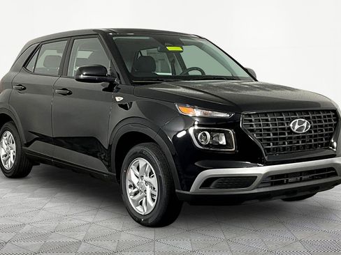 New 2026 Hyundai Venue SE FWD image 3