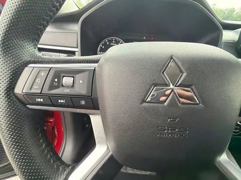 Used 2024 Mitsubishi Outlander SE AWD/4WD image 17