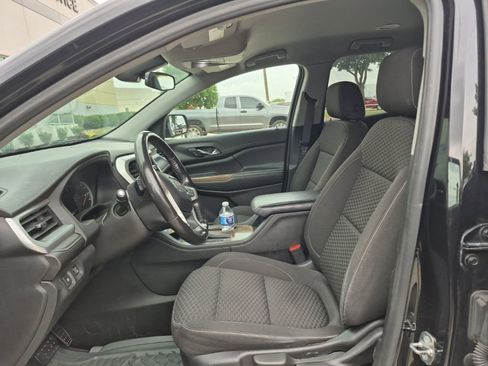 Used 2019 GMC Acadia SLE FWD image 5
