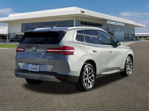 Used 2025 BMW X3 xDrive30i w/ Premium Package image 10