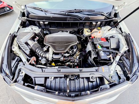 Used 2017 Cadillac XT5 FWD w/ LPO, Wheel Lock Package image 37