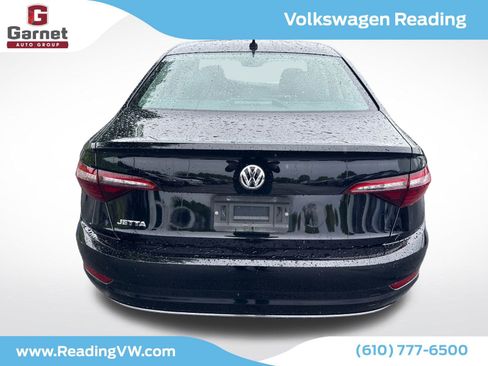 Used 2020 Volkswagen Jetta SE w/ SE Cold Weather Package FWD image 4