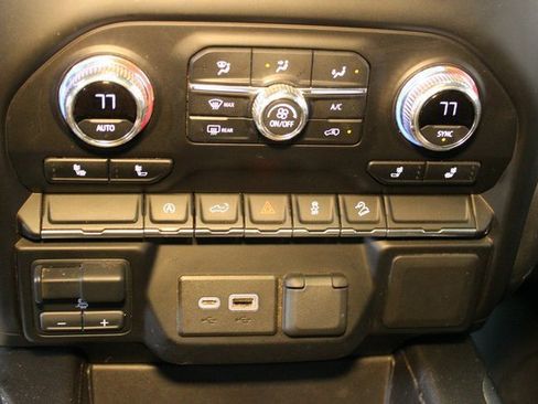 Used 2021 GMC Sierra 1500 Elevation image 28