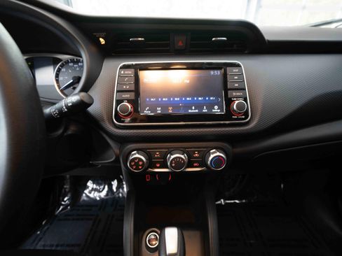Used 2023 Nissan Kicks S FWD image 17
