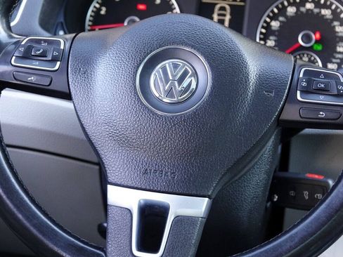 Used 2012 Volkswagen Passat 2.5 SE FWD image 67