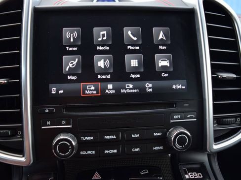 Used 2017 Porsche Cayenne GTS AWD/4WD image 38