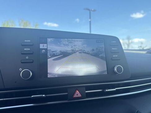 New 2026 Hyundai Elantra SE FWD image 17