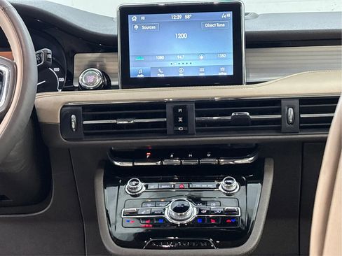 Used 2022 Lincoln Corsair AWD w/ Equipment Group 101A image 19