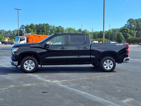 Used 2025 Chevrolet Silverado 1500 LT AWD/4WD image 16