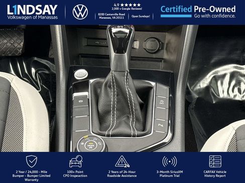 Certified 2025 Volkswagen Taos SE image 17
