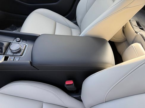 New 2026 MAZDA MAZDA3 2.5 S Preferred image 14