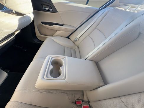 Used 2016 Honda Accord EX-L image 18