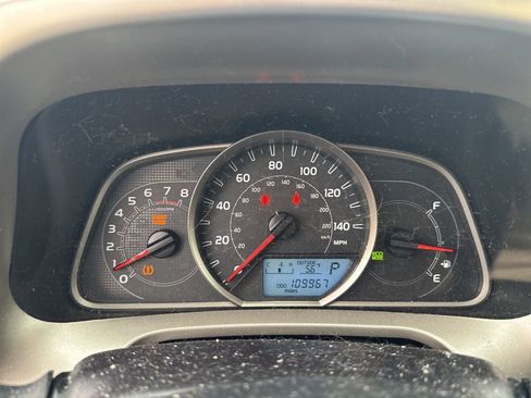 Used 2015 Toyota RAV4 LE AWD/4WD image 6