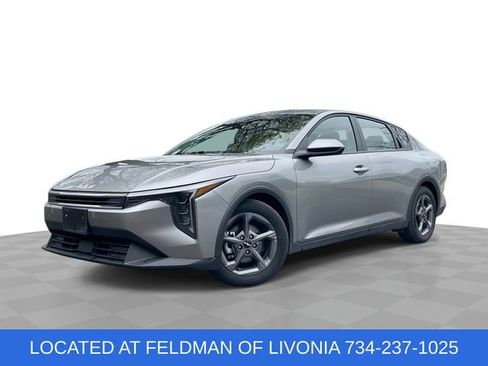 Used 2025 Kia K4 FWD image 1