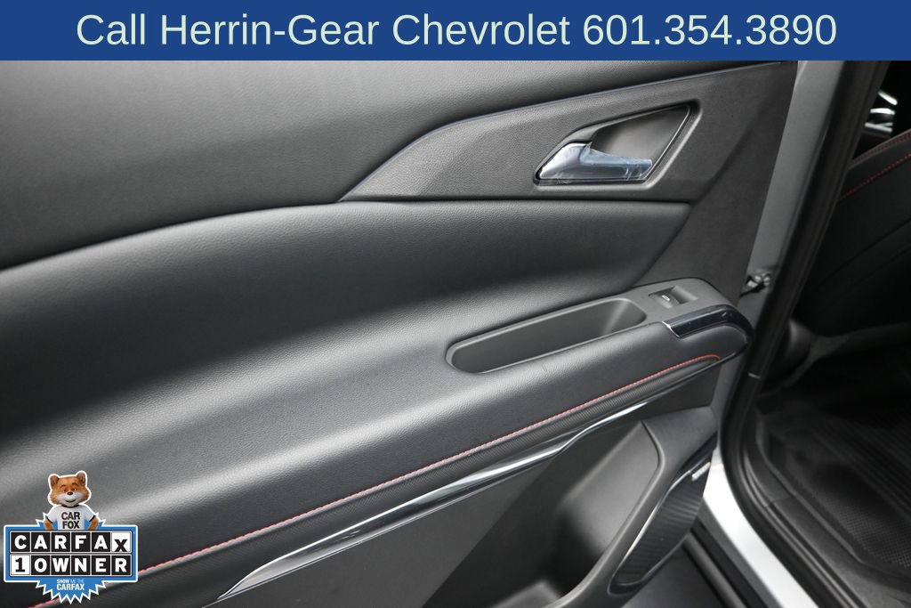 Used 2026 Chevrolet Traverse RS w/ LPO, Floor Liner Package FWD image 15