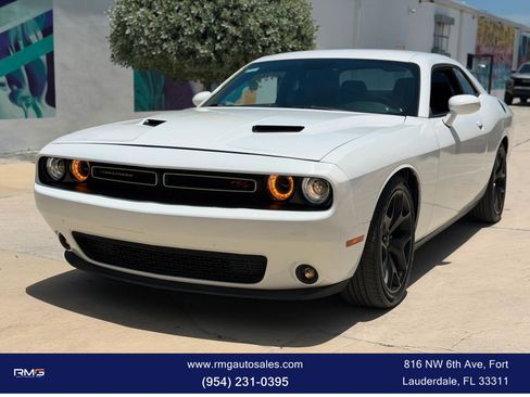 Used 2016 Dodge Challenger R/T Plus RWD image 4